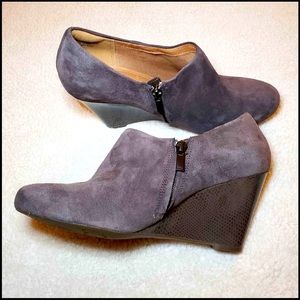 Clark’s Women Grey Suede Wedge Bootie